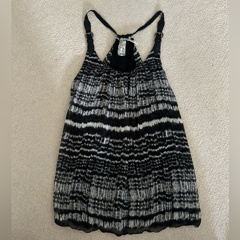Women’s Guess Medium Blouse